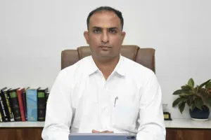 सूरत : सूरत के नए कलेक्टर बने तेजस परमार, विकास कार्यों और जनहित योजनाओं पर रहेगा फोकस