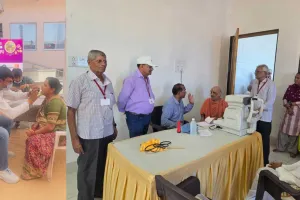 सूरत : रेड क्रॉस दिवस पर द्वारका में विशाल स्वास्थ्य सेवा शिविर का आयोजन