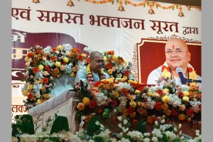 सूरत में पुरुषोत्तम मास सत्संग का भव्य आयोजन, महाराज डॉ. रामप्रसाद जी महाराज ने दिए संस्कार और मानवता के संदेश