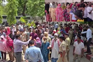 सूरत : शहर में अवैध घुसपैठ पर पुलिस का बड़ा एक्शन, 84 बांग्लादेशी नागरिक गिरफ्तार