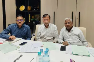 सूरत : फोस्टा चुनाव का काउंटडाउन शुरू, पहले दिन नामांकन पत्र लेने उमड़े प्रत्याशी