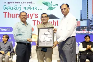सूरत : श्री सौराष्ट्र पटेल सेवा समाज ने SGCCI अध्यक्ष अशोक जीरावाला का किया सम्मान
