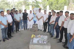 सूरत : भेस्तान रेलवे स्टेशन पर मारवाड़ी युवा मंच ने शुरू किया स्थायी प्याऊ