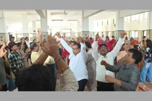 सूरत : सोमोलाई हनुमान गौशाला में गौभक्त स्नेह मिलन एवं गौ दर्शन महोत्सव संपन्न