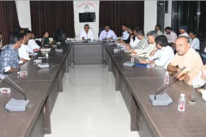 राजकोट : जसदण-विंछिया में भूमि एवं रोगी कल्याण समितियों की बैठक संपन्न, विकास और स्वास्थ्य सेवाओं की समीक्षा