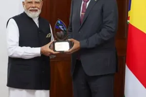 सेशेल्स ने सर्वोच्च सम्मान ‘ब्लू होराइज़न के संरक्षक’ से नवाजा मोदी को