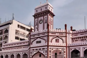 सूरत : भारी वर्षा के बीच नगर निगम समिति अध्यक्षों-उपाध्यक्षों का पदभार ग्रहण सादगी से संपन्न