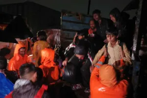 सूरत : डिंडोली में NDRF का बड़ा रेस्क्यू ऑपरेशन, बाढ़ में फंसे 255 लोगों को सुरक्षित निकाला