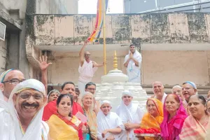 सूरत : श्री महावीरस्वामी दिगम्बर जैन मंदिर की 44वीं वर्षगांठ श्रद्धा और उल्लास के साथ संपन्न