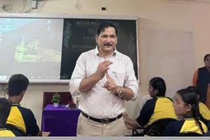 वडोदरा : उमा विद्यालय, तरसाली में मतदाता जागरूकता अभियान की शुरुआत