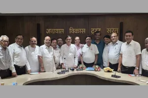 सूरत : श्री आदर्श रामलीला ट्रस्ट की नई कार्यकारिणी घोषित, रतन गोयल बने अध्यक्ष