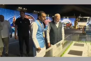गुजरात : साणंद में देश के तीसरे सेमीकंडक्टर प्लांट 'CG Semi' का उद्घाटन, पीएम मोदी बोले- भारत ग्लोबल चिप हब बनने की ओर अग्रसर