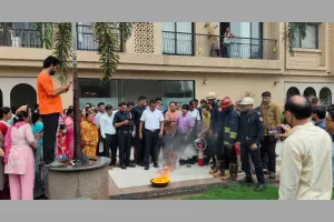 सूरत : रुंगटा ग्रीन सोसाइटी में फायर मॉक ड्रिल का सफल आयोजन