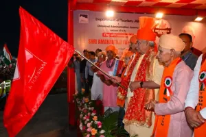 अमरनाथ यात्रा की औपचारिक शुरुआत, उपराज्यपाल ने जम्मू से पहले जत्थे को हरी झंडी दिखाकर किया रवाना