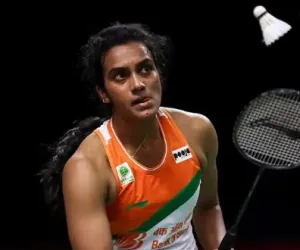 ओलंपिक पदक विजेता पीवी सिंधू ने युवा खिलाड़ियों को दी सीख—खेल के साथ पढ़ाई भी है बेहद जरूरी