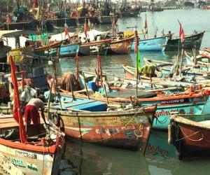 श्रीलंका में हिरासत में लिए गए 24 भारतीय मछुआरे रिहा