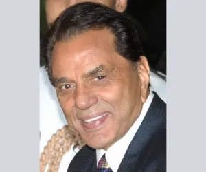 धर्मेंद्र का निधन भारतीय सिनेमा के लिए बड़ी क्षति: राष्ट्रपति