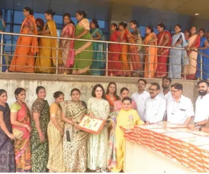 सूरत :  पिछले 12 वर्षों से उपमुख्यमंत्री हर्ष संघवी का परिवार न्यू सिविल अस्पताल के मरीजों के साथ मना रहा है दिवाली