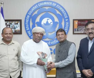 सूरत : ओमान चैंबर ऑफ कॉमर्स के पूर्व अध्यक्ष ने एसजीसीसीआई का दौरा किया