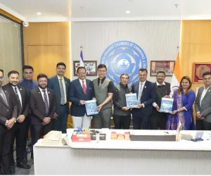 सूरत : एसजीसीसीआई और आईसीएआई–डब्ल्यूआईआरसी ने ‘सेवा सारथी परियोजना’ पर काम करने पर सहमति व्यक्त की