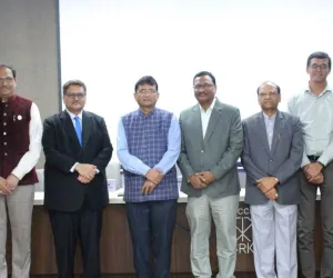 सूरत : टेक्सटाइल फेस्टिवल के तीसरे दिन उद्यमियों को एक्सपोर्ट के नए मौकों पर मार्गदर्शन