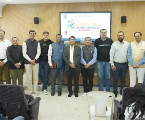  सूरत : चैंबर ऑफ कॉमर्स ने 'SEO कॉन्फ्रेंस 2025' का सफल आयोजन किया, डिजिटल युग में बिज़नेस को मिली नई दिशा