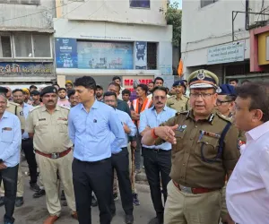 सूरत : मेयर दक्षेश मावाणी का अतिक्रमण हटाओ अभियान तेज, चौटा बाजार में सख्त चेतावनी