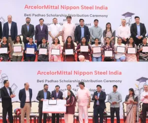 सूरत : AM/NS India ने कौशल विकास कार्यक्रम और ‘बेटी पढ़ाओ’ स्कॉलरशिप पहल की शुरुआत की