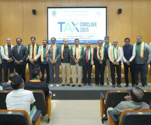 सूरत :  नेशनल टैक्स कॉन्क्लेव 2025 का आयोजन, टैक्सेशन की चुनौतियों और तकनीक पर हुआ मंथन