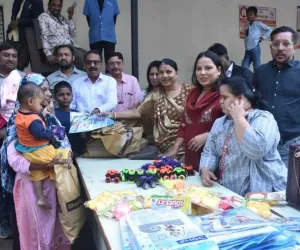 सूरत :  स्वर्गीय रमेशचंद्र संघवी के 74वें जन्मदिन पर मानवता की मिसाल, नवी सिविल अस्पताल में सेवा कार्यक्रम