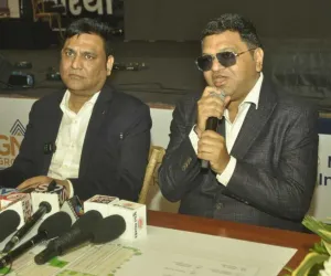 सूरत : जीएम ग्रुप के ब्रांड एंबेसडर बने अभिनेता प्रतीक गांधी