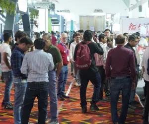 सूरत : 'SITEX 2026' में उमड़ा खरीदारों का सैलाब; दो दिनों में 17 हजार से अधिक विजिटर्स ने टेक्सटाइल तकनीक को सराहा