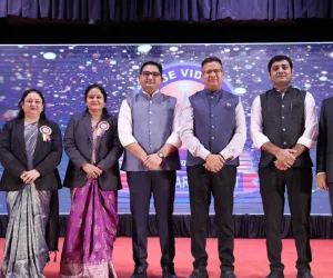 सूरत : सनराइज विद्यालय का वार्षिक महोत्सव 'अभिव्यक्ति 2026' शानदार तरीके से हुआ