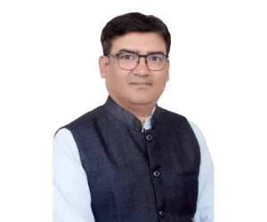 शिक्षा से समाज परिवर्तन की प्रेरक कहानी, डॉ. सिद्धार्थ शंकर राजू : संघर्ष से सफलता तक की यात्रा