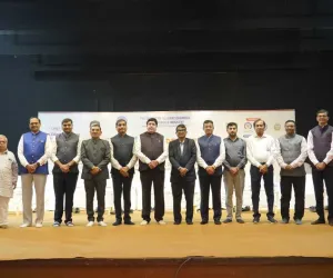 सूरत : 'को-ऑपरेटिव कॉन्क्लेव 2026' का सफल आयोजन: सहकारिता से समृद्धि की ओर बढ़ते कदम