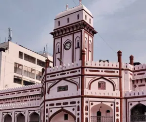 सूरत में 30 वार्ड की फाइनल वोटर लिस्ट जारी, 24.72 लाख मतदाता कर सकेंगे नाम की जांच