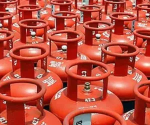 नहीं बदले हैं गैस रिफिल बुकिंग के नियम, घबराने की जरूरत नहीं: पेट्रोलियम मंत्रालय