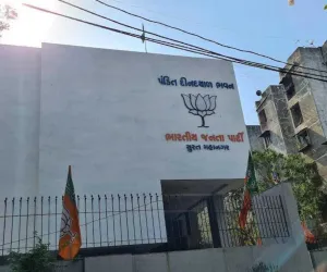 सूरत : नगर निगम चुनाव,  BJP की मीटिंग में 1718 दावेदार बाहर, 360 नाम शॉर्टलिस्ट