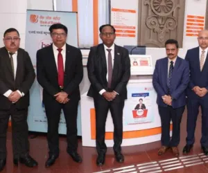 सूरत : बैंक ऑफ बड़ौदा का बड़ा कदम: ‘बॉब संवाद’ से अब 22 भाषाओं में होगी आसान बैंकिंग