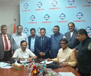 सूरत : केमिकल सेक्टर के लिए ऐतिहासिक दिन, चैंबर ऑफ कॉमर्स और 'केमेक्सिल' के बीच 5 साल का MoU साइन
