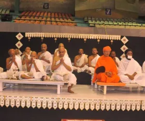 सूरत में गूंजा नवकार महामंत्र का महाजाप, केंद्रीय गृह मंत्री अमित शाह ने किया वर्चुअल संबोधन, किया विश्व शांति का आह्वान