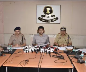 सूरत : सूरत शहर-जिले में 26 अप्रैल को लोकल बॉडी चुनाव, प्रशासन पूरी तरह तैयार