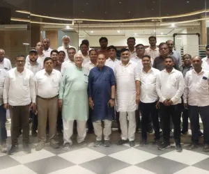 सूरत से शुरू होगा “कांग्रेस बचाओ अभियान”, संगठन को मजबूत करने के लिए राज्यभर में सम्मेलन आयोजित होंगे