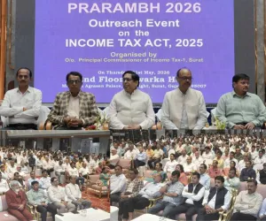 सूरत : “प्रारंभ 2026” कार्यक्रम का आयोजन, नए आयकर अधिनियम-2025 पर जागरूकता अभियान शुरू