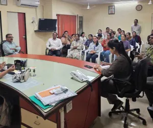 सूरत : नए सिविल अस्पताल में मरीजों से अवैध वसूली पर सख्त कार्रवाई, वीडियो वायरल होते ही ऑपरेटर हटाया गया
