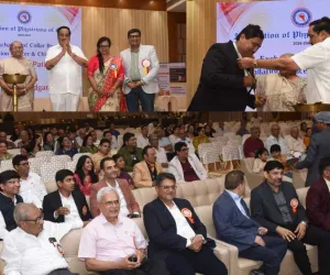 सूरत : डॉ. जतिन बामनिया एसोसिएशन ऑफ फिजिशियन ऑफ सूरत के नए अध्यक्ष निर्वाचित