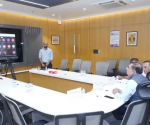 सूरत : MSME उद्योगों को राहत दिलाने के लिए SGCCI की मांग, ECLGS 5.0 ऋण पर स्टाम्प ड्यूटी माफ करने का किया अनुरोध