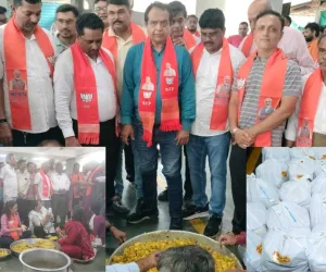 सूरत : शहर में जलभराव प्रभावित क्षेत्रों में भाजपा ने शुरू किया राहत अभियान, हजारों फूड पैकेट वितरित