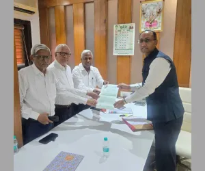 सूरत टेक्सटाइल मार्केट सोसायटी चुनाव: 20 सीटों के लिए 53 उम्मीदवारों ने किया नामांकन, 18 जुलाई को होगा मतदान