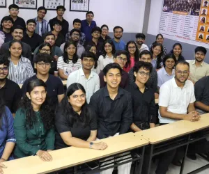सूरत : सीए फाउंडेशन परिणाम: पैनोरमिक एजुकेशन का शानदार प्रदर्शन, दो ऑल इंडिया रैंक के साथ बनाया नया कीर्तिमान